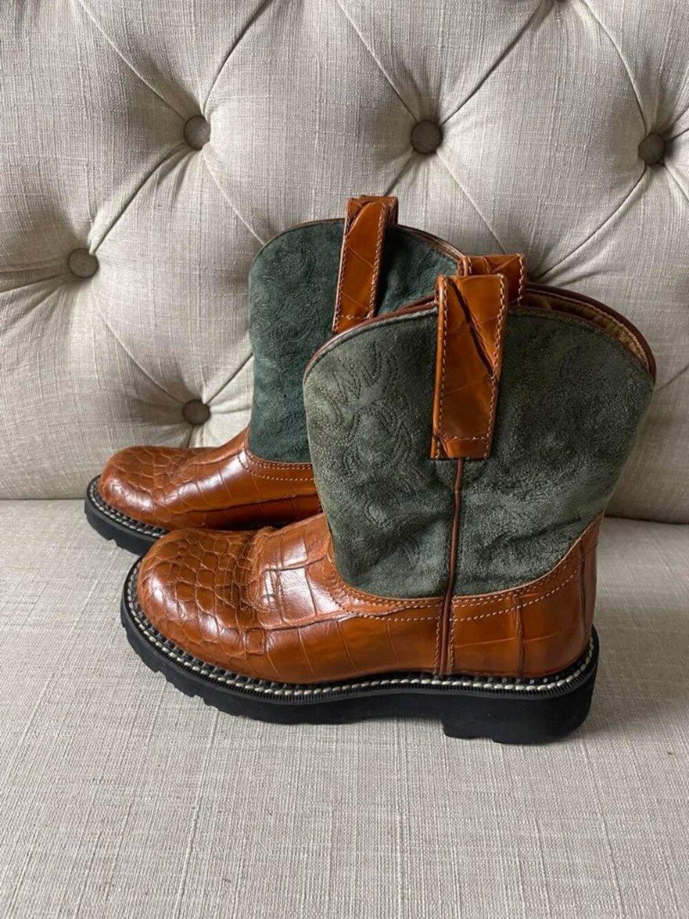 EUC Ariat Fat Baby Green Suede & Brown Alligator Print Cowgirl Boots size 6.5